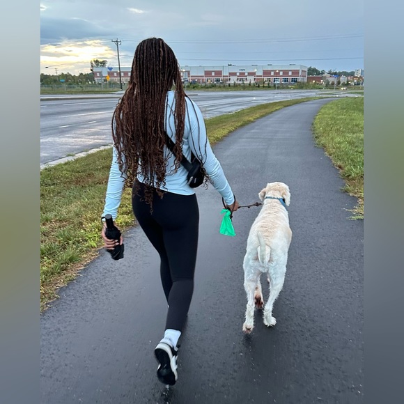 Meet your Posher, Annie - Picture 3 of 3